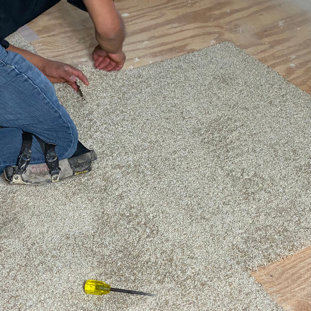 Light Beige – Plush Luxury Carpet Tiles