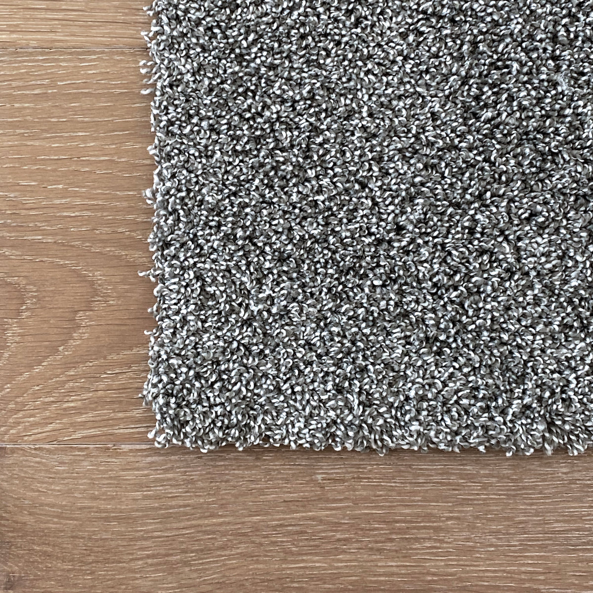 Light Gray – Super Plush Luxury Carpet Tiles